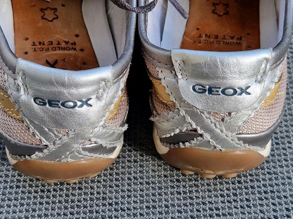 GEOX Respira Mädchen Sneakers Gr 35 in Bensheim