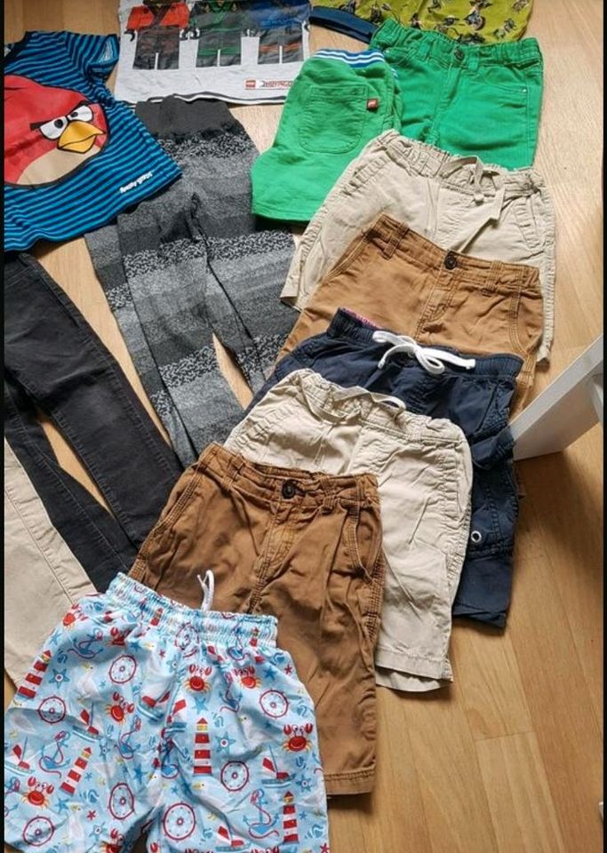 17 tlg. Jungs Paket Sommer top 98/104 Shorts T-Shirts in Dresden