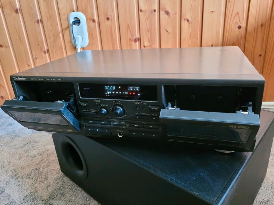 Technics Stereoanlage: Receiver/Tuner + Doppelkassettendeck in Holle