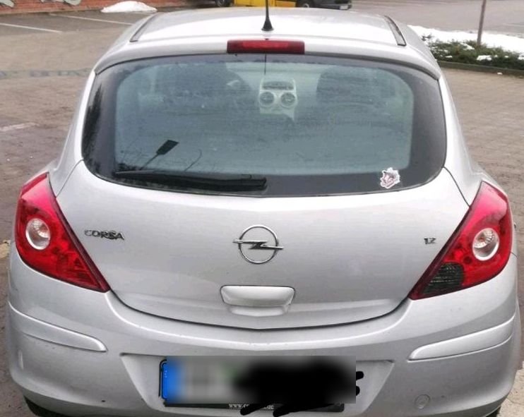 Opel Corsa D TÜV neu in Hamburg