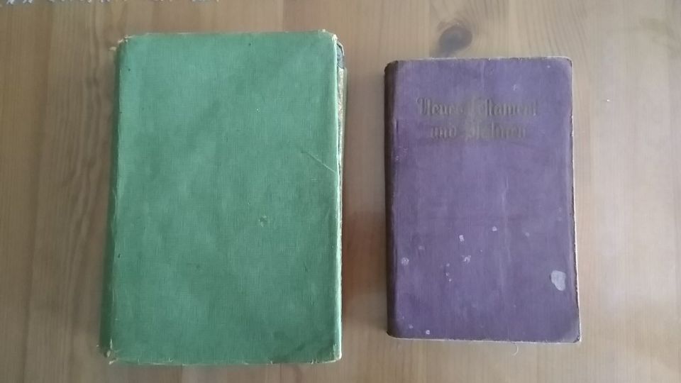 Bibel von 1939 und Gesangbuch von 1888 in Chemnitz