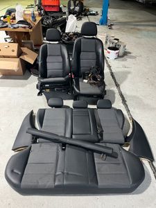 Mercedes W205 C-Klasse Sitzbezug Sitzfläche Teilleder Sitz Hinten