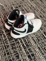 Nike Team Hustle D8 Gr.38 Brandenburg - Leegebruch Vorschau