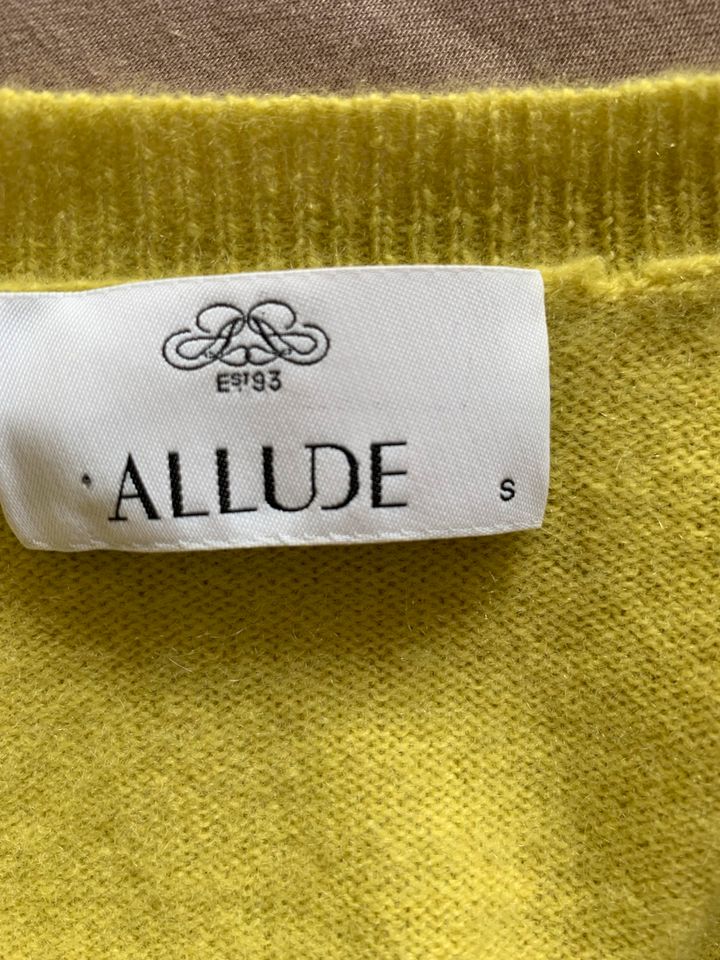 Strickjacke von Allude, 100% Kaschmir, Gr. S, Neu in Berlin