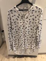 Bluse Damen Frühling Schmetterlinge Gr.38 Niedersachsen - Hardegsen Vorschau