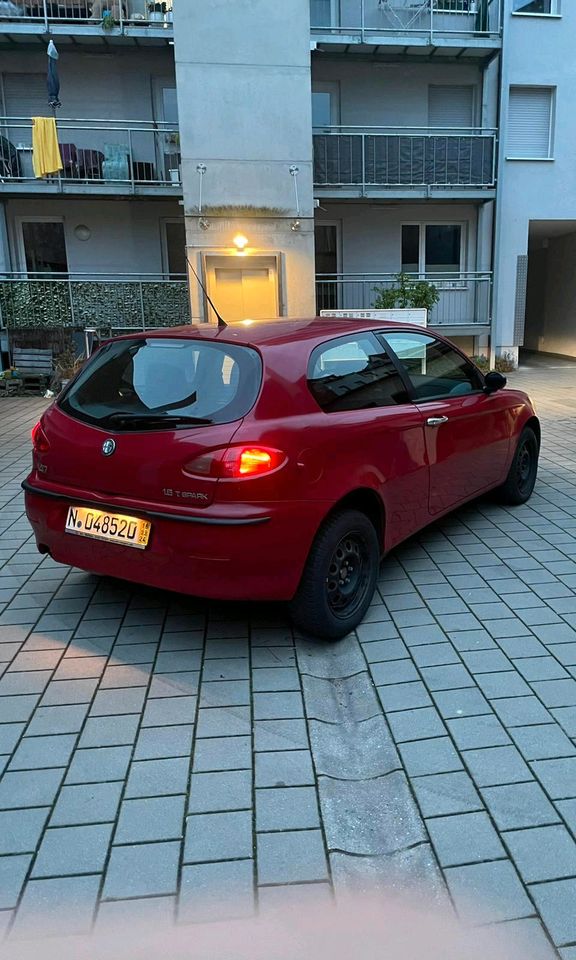 Alfa Romeo 147 1.6 Twin Spark in Nürnberg (Mittelfr)