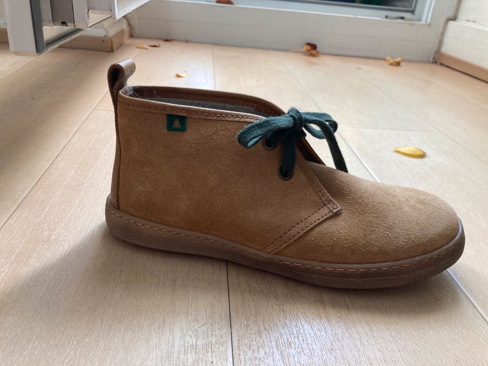 Wunderschöne, gefütterte Winterschuhe von El Naturalista in Köln