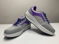 NEU Freizeitschuhe Straßenschuhe Sneaker Gr. 38 grau/lila Baden-Württemberg - Sindelfingen Vorschau