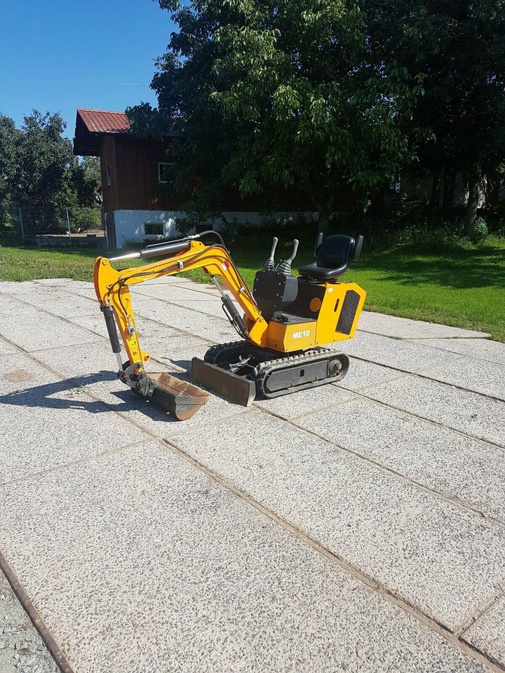 Baykraft Minibagger ME10 zu vermieten in Eichendorf