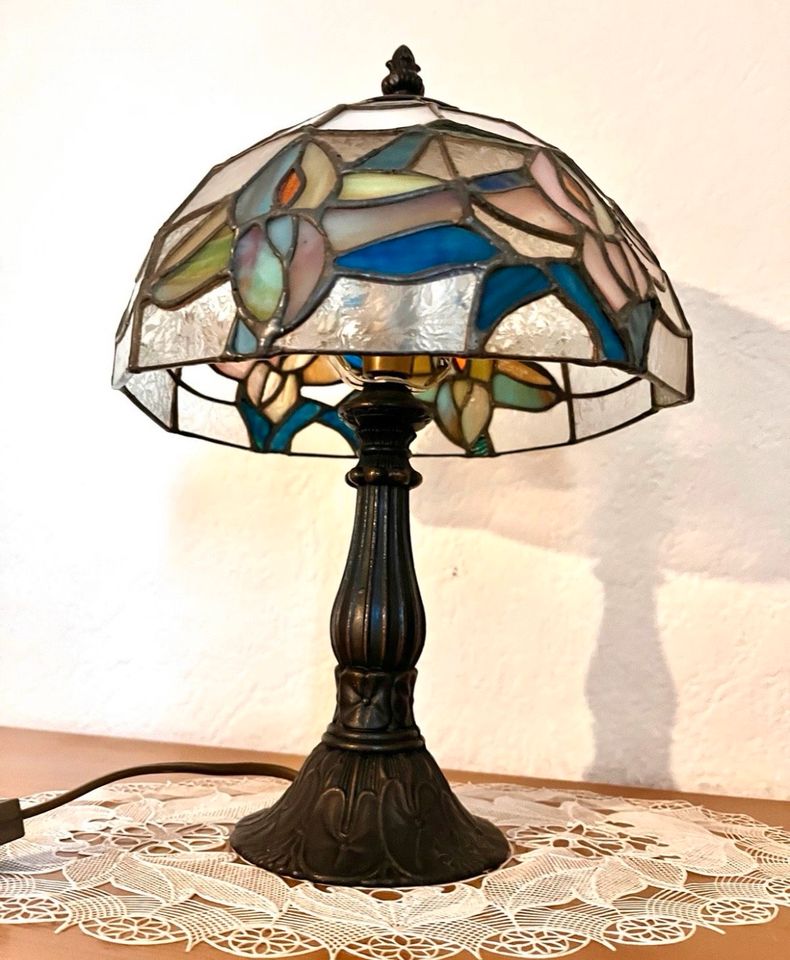 Tischlampe Tiffany Stil / Neukro Menden in Löhne