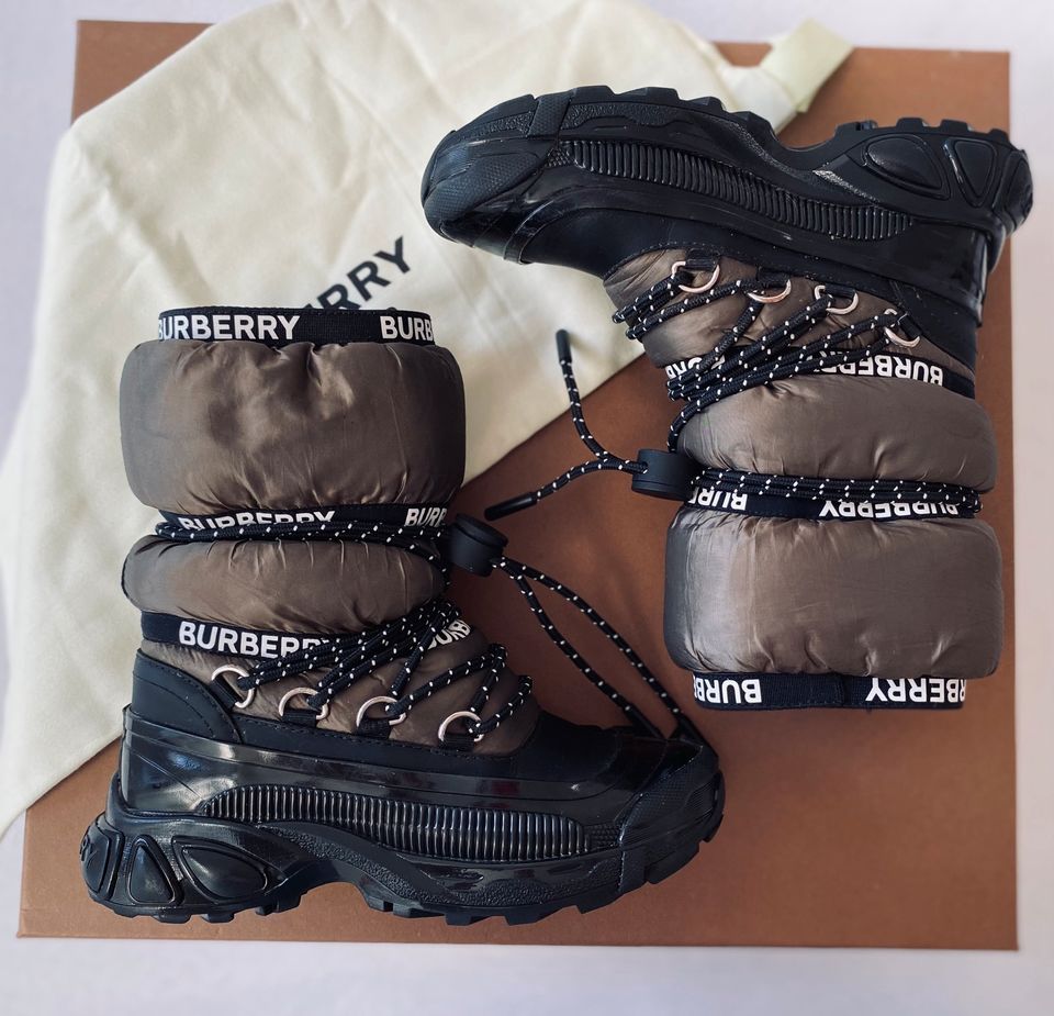 BURBERRY KIDS WASSERDICHT STIEFEL in Hannover