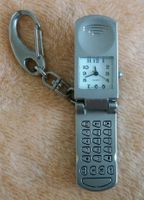 Vintage Schlüssel Anhänger  Handy mit Uhr Berlin - Neukölln Vorschau