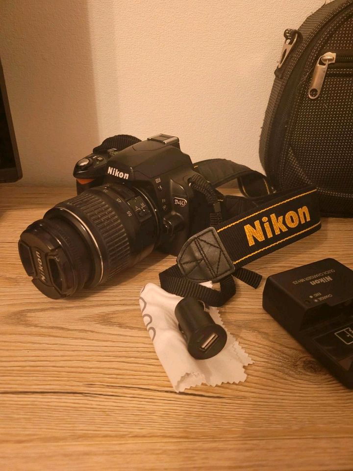 Nikon D40 Kamera mit Zubehör in Sendenhorst