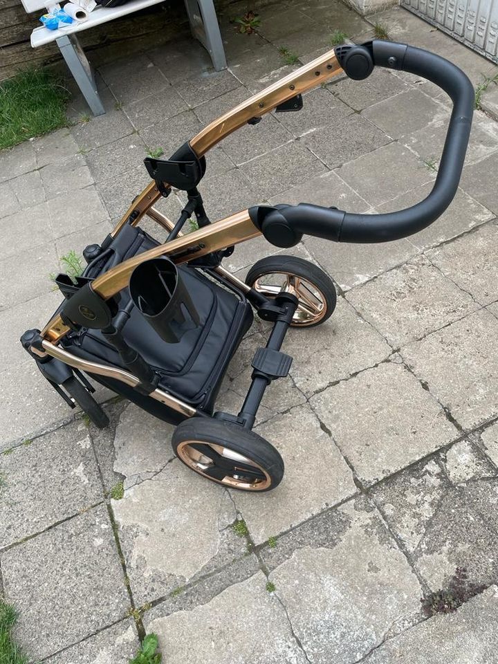 Kinderwagen Junama Diamand  schwarz gold in Schwabach