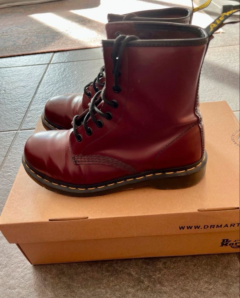 Doc Martens Stiefel Gr. 37 Top! in Frankfurt am Main