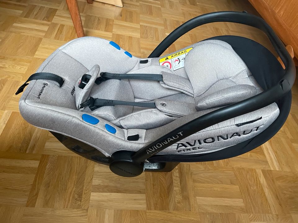 Avionaut Pixel inkl. Basis für Isofix System in Dortmund