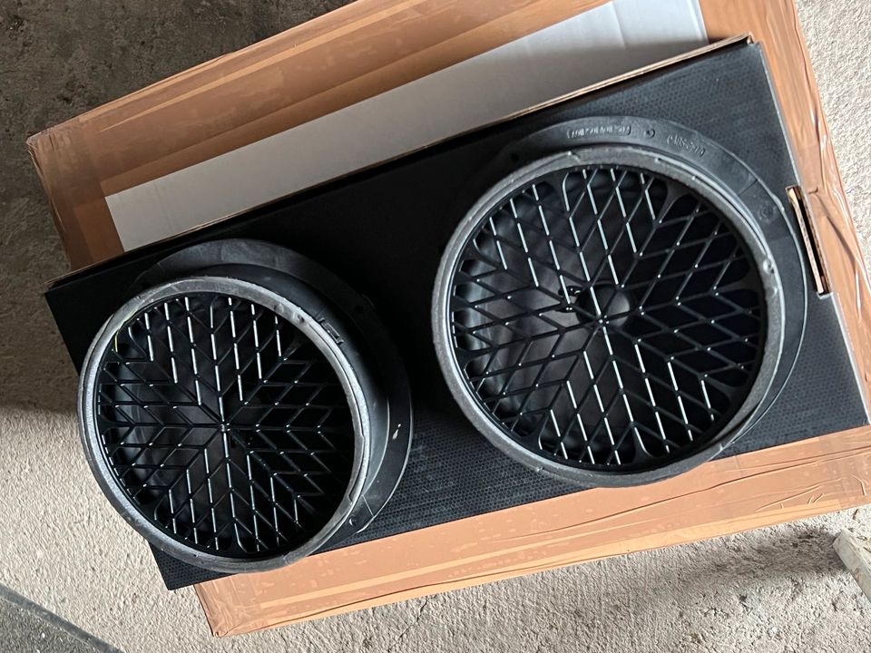 Audi Q5 + SQ5 Bang&Olufsen 4 Stk Lautsprecher  Boxen + Subwoofer in Weimar