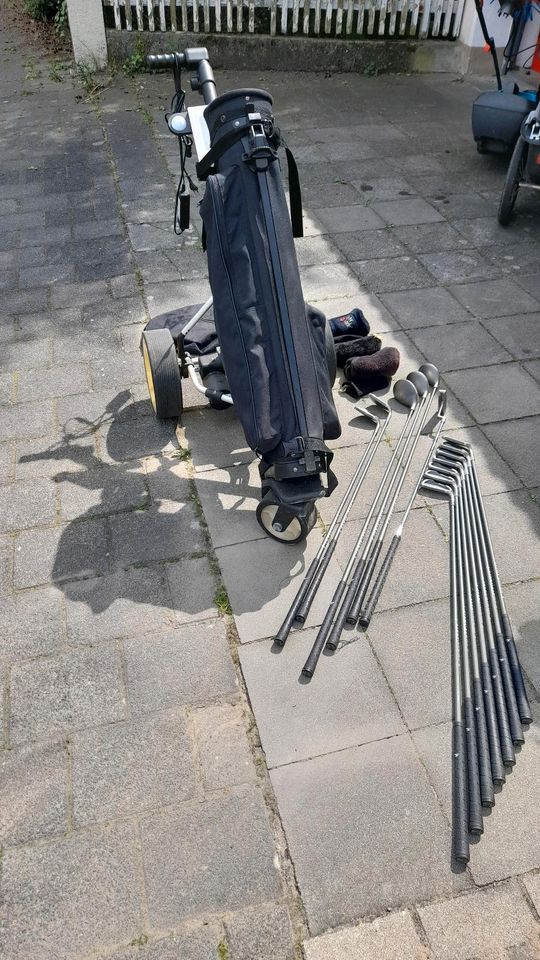 Golf Caddy elektrisch inkl. Schlägerset und Tasche in Erlangen