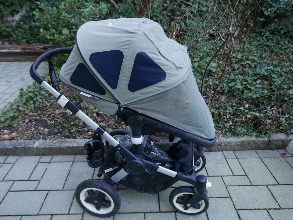 Bugaboo Buffalo, blau, Kinderwagen mit viel Zubehör in München