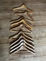 10 Kleiderbügel aus Holz von Ikea Bayern - Markt Schwaben Vorschau