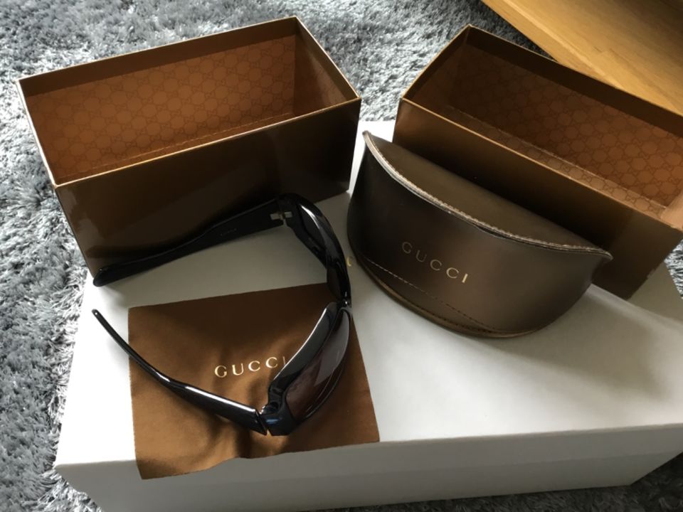 Sonnenbrille Gucci 1559/s Vintage. Nahezu ungetragen in Krefeld