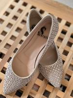 Ballerinas Leder außen und innen, beige gold Scarpio 39 wie neu Hessen - Hanau Vorschau