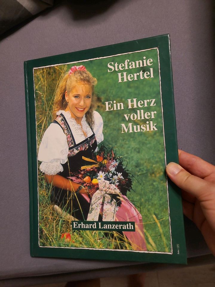 Stefanie Hertel Ein Herz voller Musik von Erhard Lanzerath in Oelsnitz / Vogtland