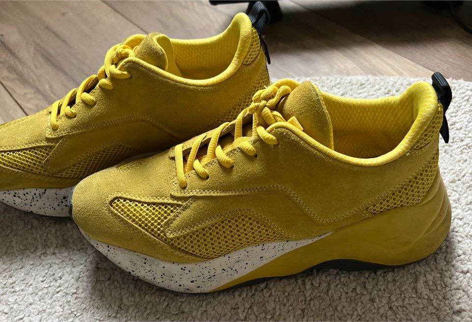 Sneaker gelb - Bianco in Solingen