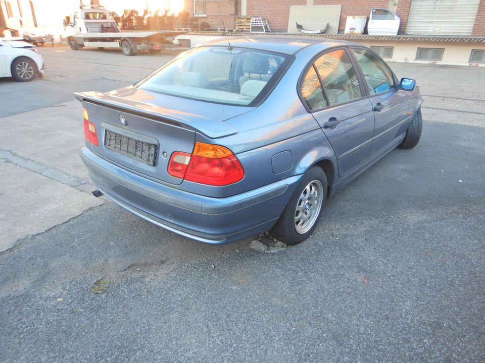 BMW 318i E46 / 1895 ccm 87 KW / 4 in Neuss