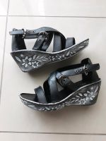 bpc shoes Bonprix Leder Sandalen Damen schwarz Größe 38 neuwertig Häfen - Bremerhaven Vorschau