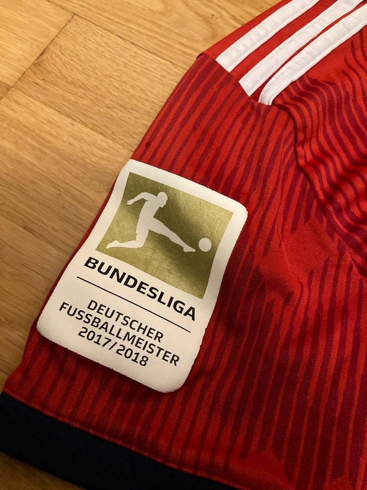 Adidas FC Bayern München Trikot 17 Boateng rot 164 in Ahaus