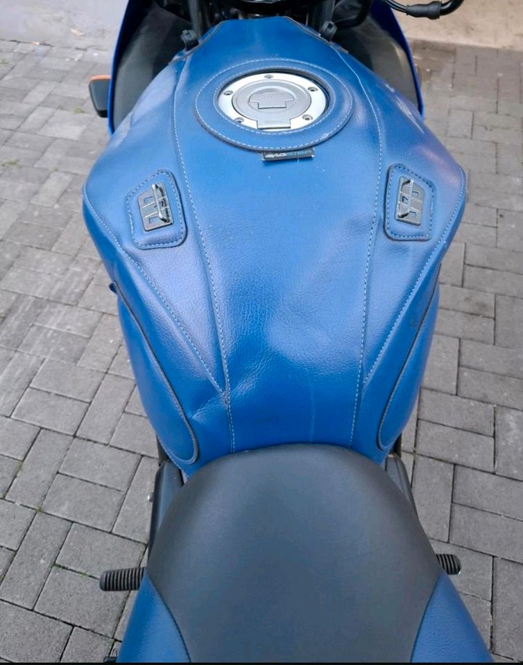 Yamaha FAZER 600 Blau Tankhaube Tankrucksack in Halle