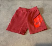 Kurze Hose. Sweathose Gr. 92 NIKE Sachsen - Limbach-Oberfrohna Vorschau