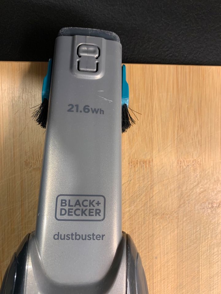 Black+Decker Handstaubsauger in Thale