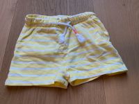 Süße Shorts gelb weiß gestreift von Pepco, Gr. 80 Düsseldorf - Eller Vorschau