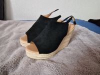 Ein paar Schwarze Sandalen Hessen - Homberg (Efze) Vorschau