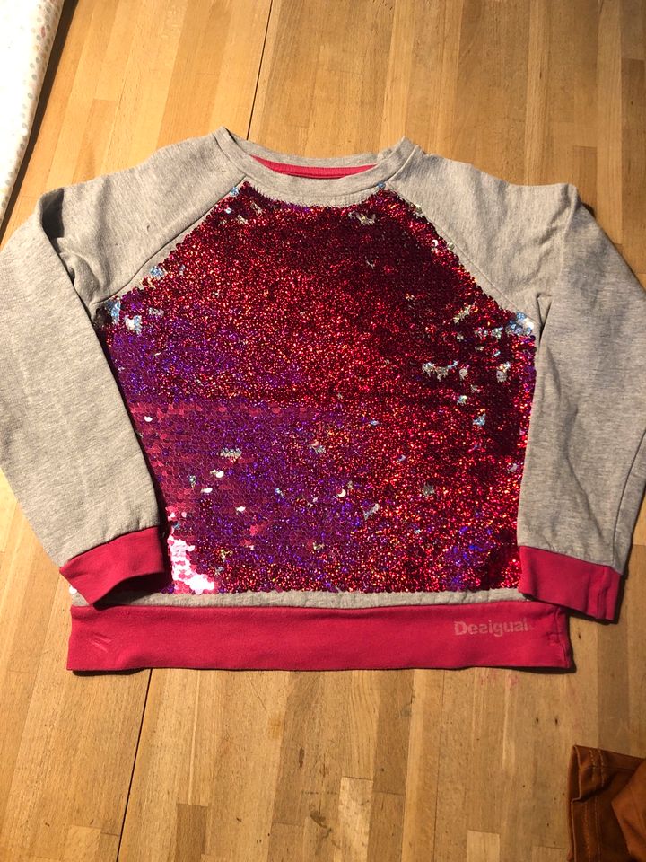 Desigual Pailletten Pullover in Oberhausen