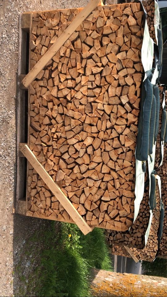 Brennholz Fichte 25 cm in Ruderatshofen
