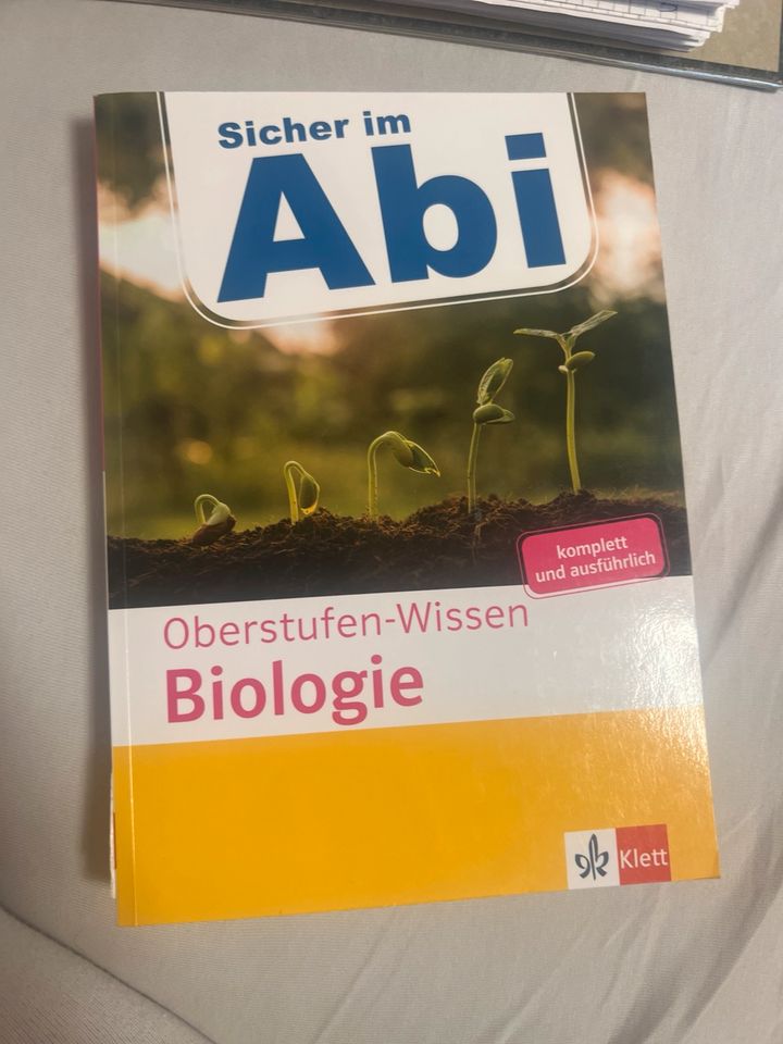 Schulbücher 9-12 Klasse (Abitur, Oberstufe,..) in Esslingen