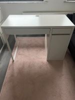 Schreibtisch (MICKE, weiß von Ikea) Niedersachsen - Walsrode Vorschau