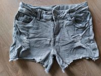 Jeans Shorts Gr. 158 grau Sachsen - Halsbrücke Vorschau