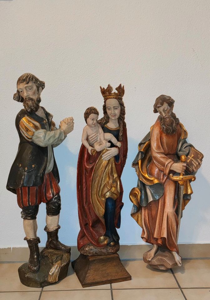 Alte holzgeschnitzte Heiligfigur Holzfigur 230€ Stückpreis in Ergoldsbach