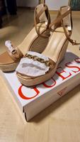 Damen Guess Sandalen Sandaletten Keilabsatz NEU Größe 38 beige Hessen - Bruchköbel Vorschau