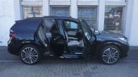 BMW iX1 xDrive30 M SPORTPAKET-LEDER OYSTER-ACC-VOLL Nordrhein-Westfalen - Hürth Vorschau