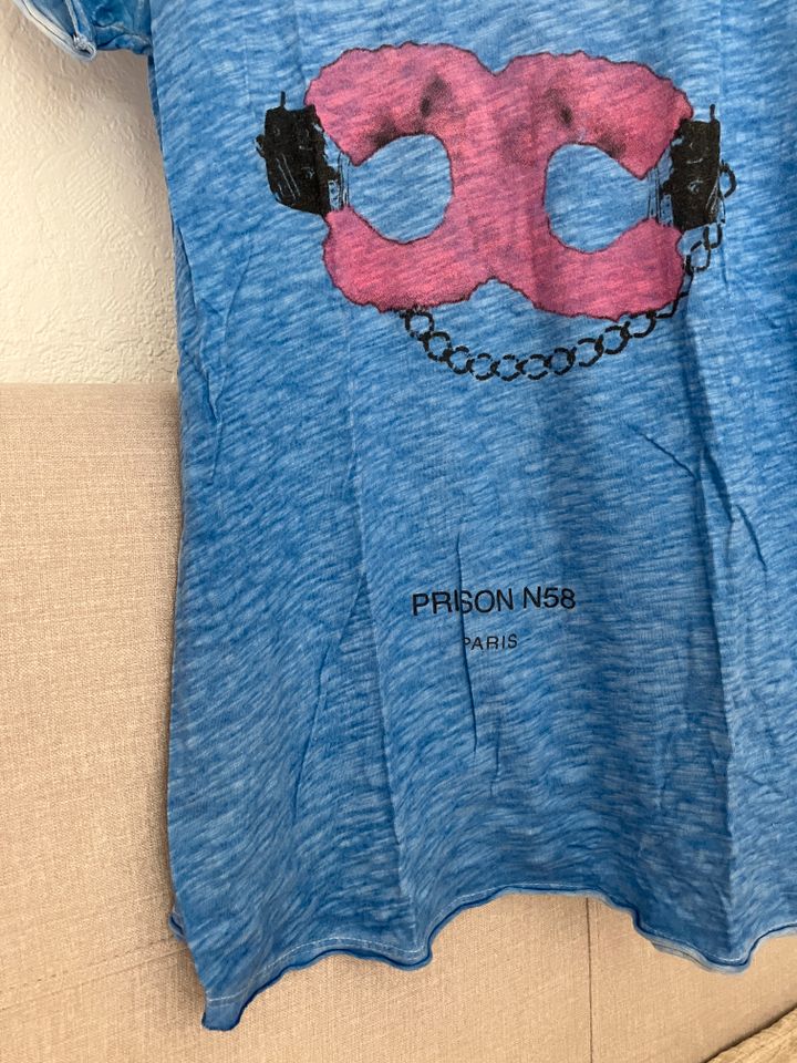Planet Moda • XS Damen T-Shirt • blau  pink Chanel-Symbol fake in Köln