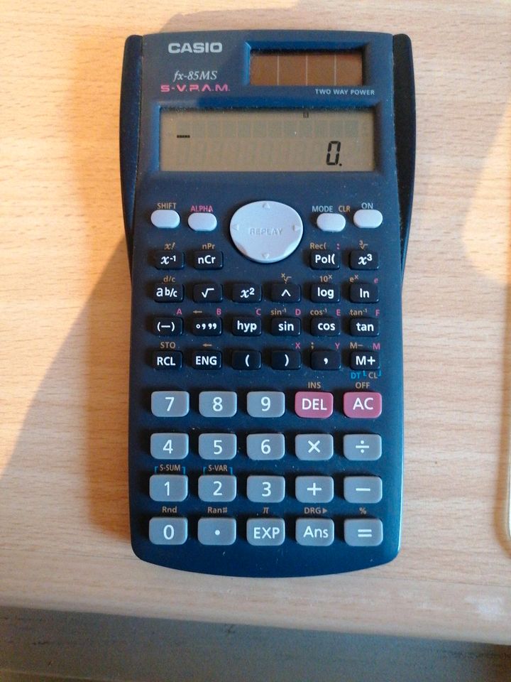 Taschenrechner Casio fx-85MS in Koblenz