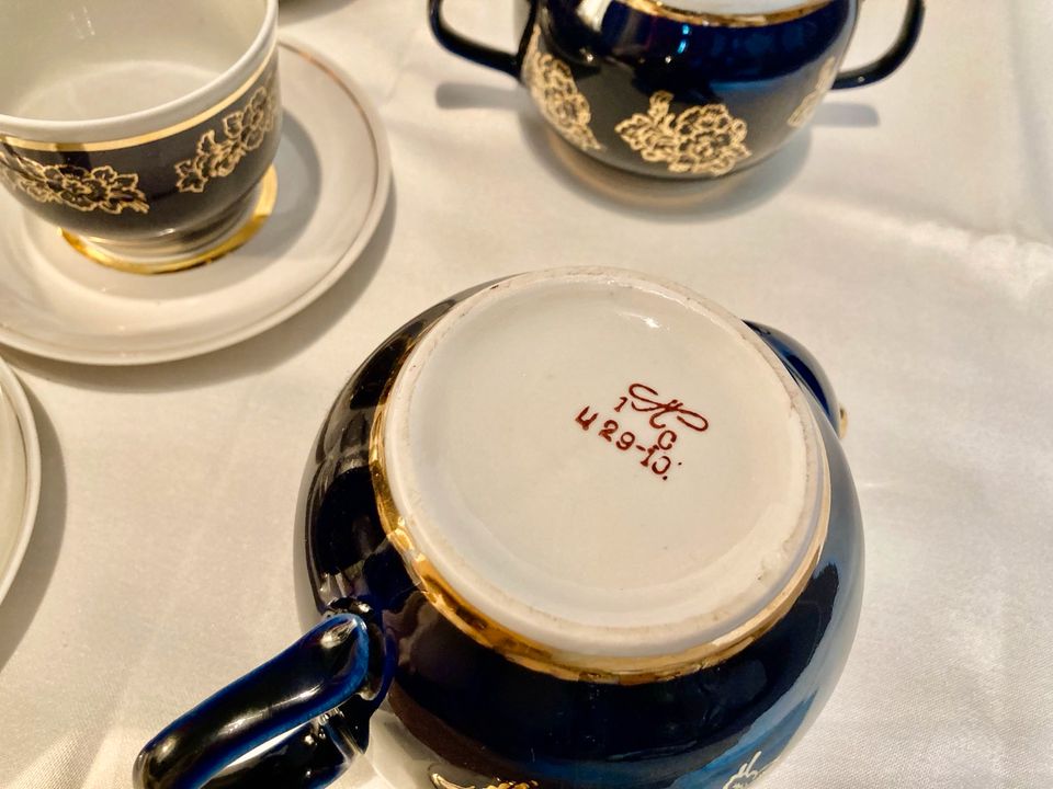 Royalblaues Kaffeeservice mit Golddekor (USSR) in Pforzheim