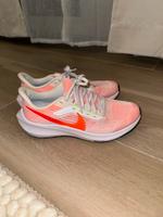 Nike Laufschuhe 38 Düsseldorf - Bilk Vorschau