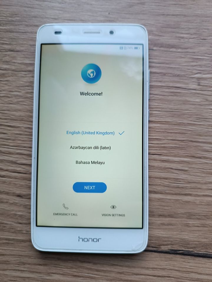 2 x Huawei Honor 5c mit 2 neuen Schutzfolien zusammen 50€ in Veilsdorf