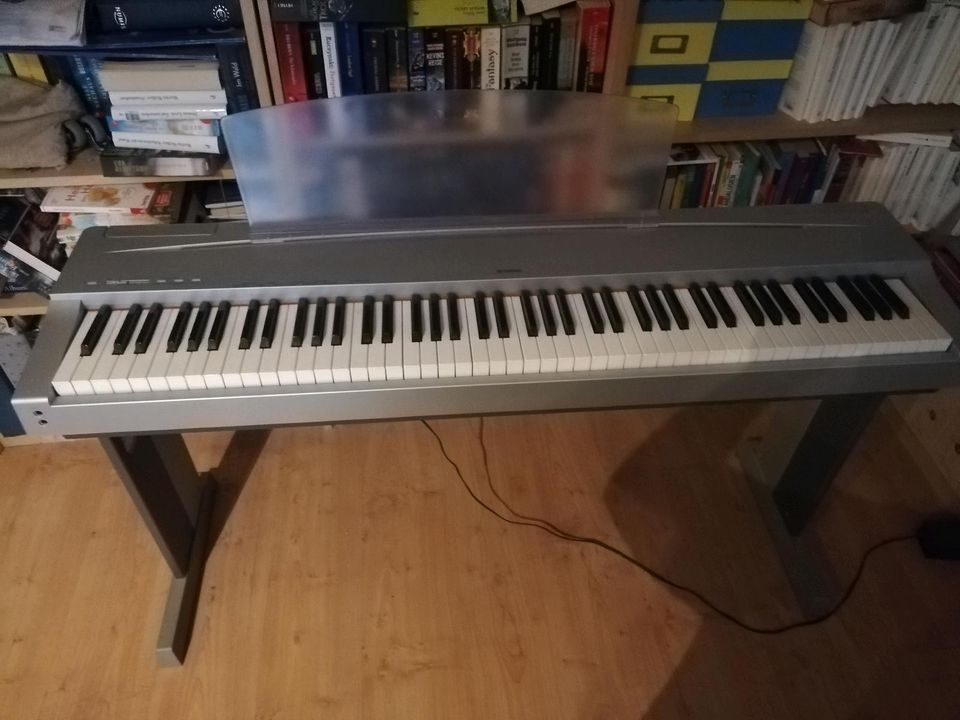 E-Piano von Yamaha P-70 in Ronneburg Hess